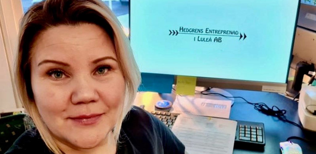 Yasmine Hedgren är administratör på Hedgrens Entreprenad i Luleå AB. Hon använder Workify för att sköta administrationen i entreprenadföretaget. 